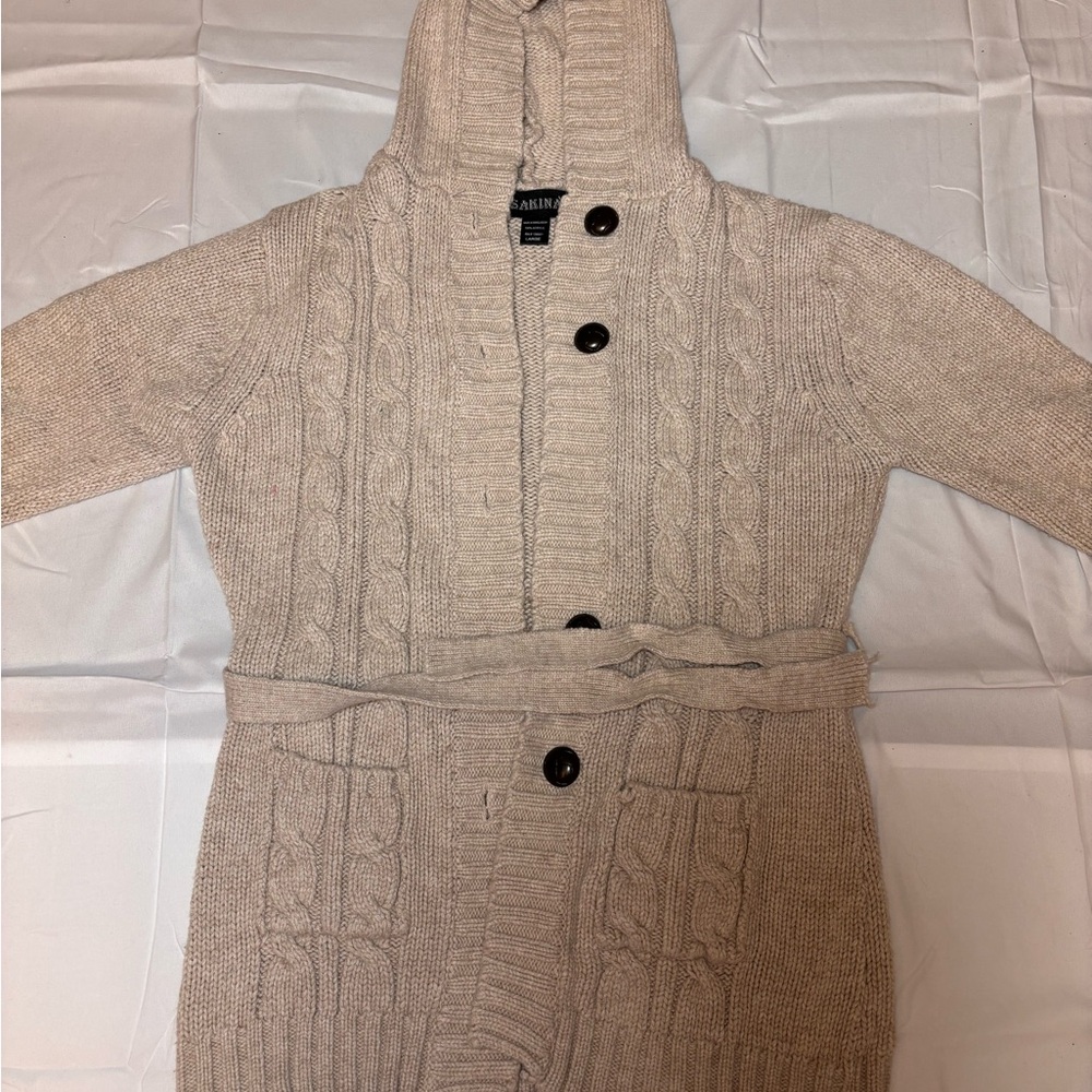 Sakina women’s sweater size large gently used (holiday sale)